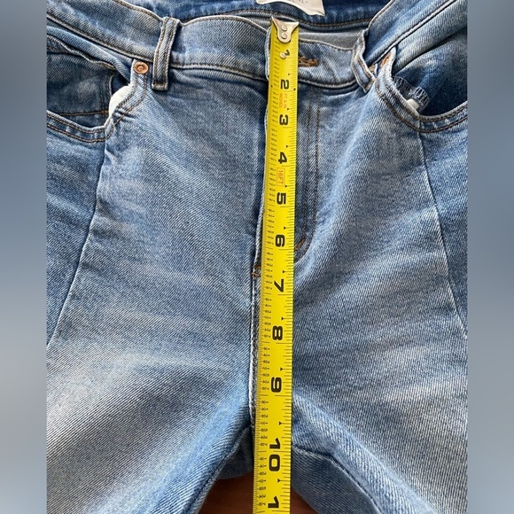 Lou & Grey Ankle Jeans Size 27, Mid Rise Light Wash Denim, Raw Hem - Picture 9 of 12